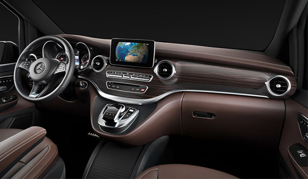 Beginn der Produktion von ersten PMD Produkt (Cockpit & Türteile) für die neue V-Klasse von Daimler. Beginn der Produktion von ersten PMD Produkt (Cockpit & Türteile) für die neue V-Klasse von Daimler.